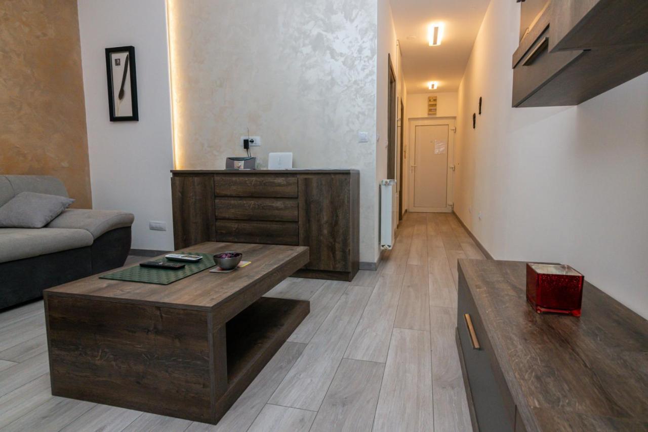 Apartment Nevera Fiume Esterno foto